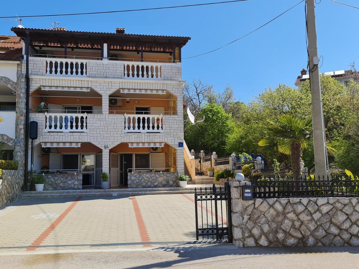 Apartments Nef Pinezici  Exterior photo